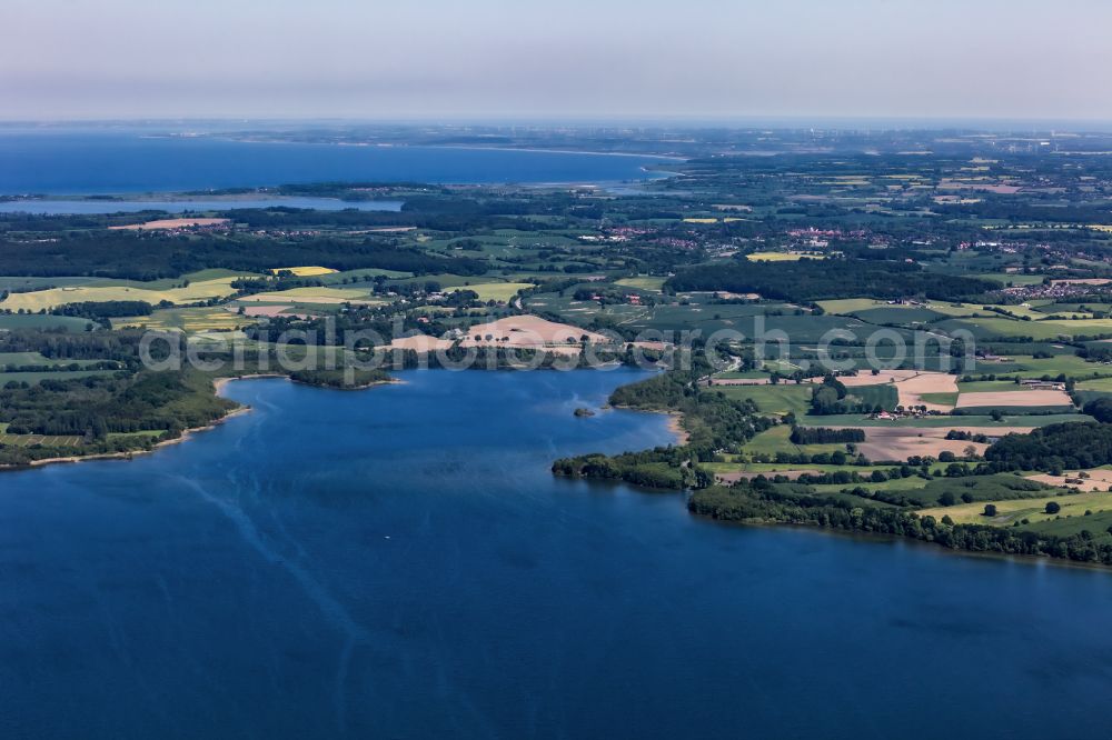 Aerial photograph Giekau - Riparian areas on the lake area of Selenter See in a forest area in Giekau in the state Schleswig-Holstein, Germany