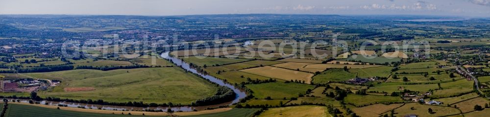 Aerial image Gloucester - Curved loop of the riparian zones on the course of the river Severn in Gloucester in England, United Kingdom