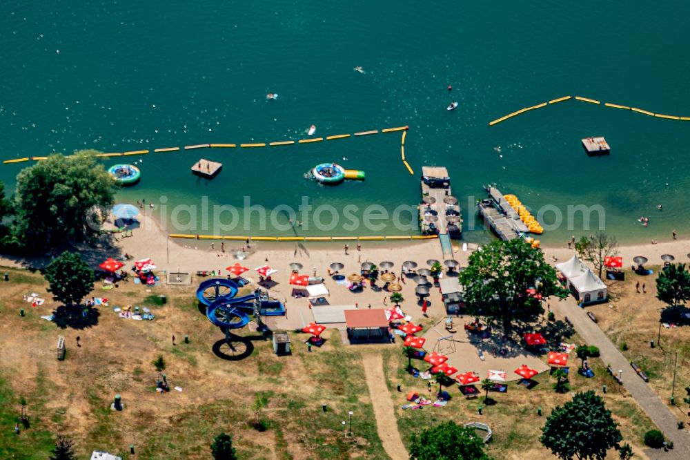 Aerial photograph Offenburg - Sandy beach areas on the gifizsee in Offenburg in the state Baden-Wurttemberg, Germany