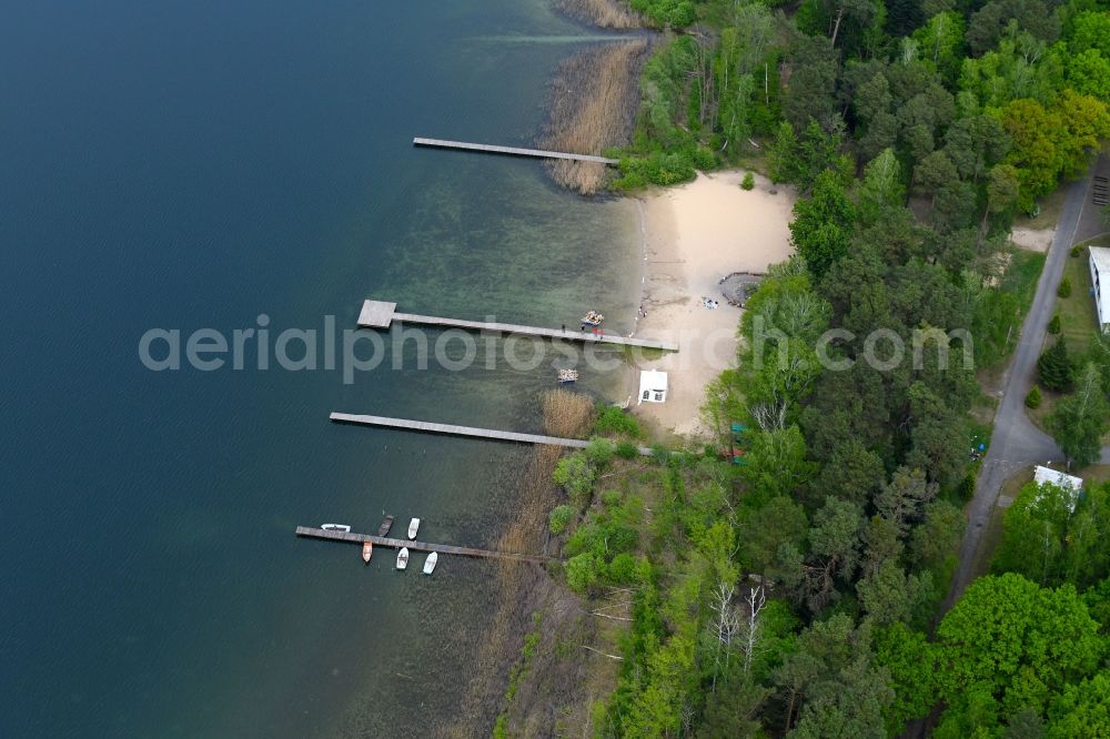 Mönchwinkel from above - Riparian areas on the lake area of Stoeritzsee in Moenchwinkel in the state Brandenburg, Germany