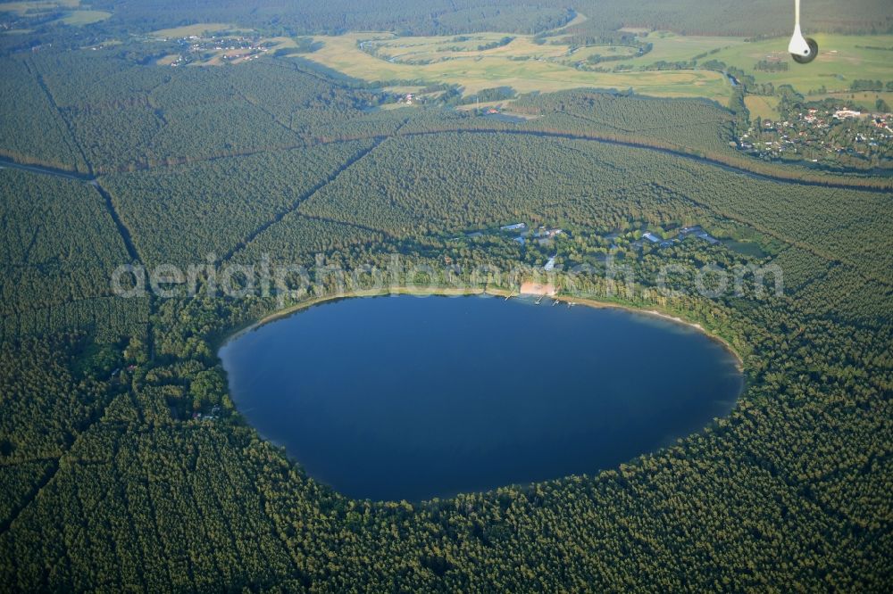 Aerial photograph Störitz - Mönchwinkel - Riparian areas on the lake area of Stoeritzsee in Moenchwinkel in the state Brandenburg, Germany