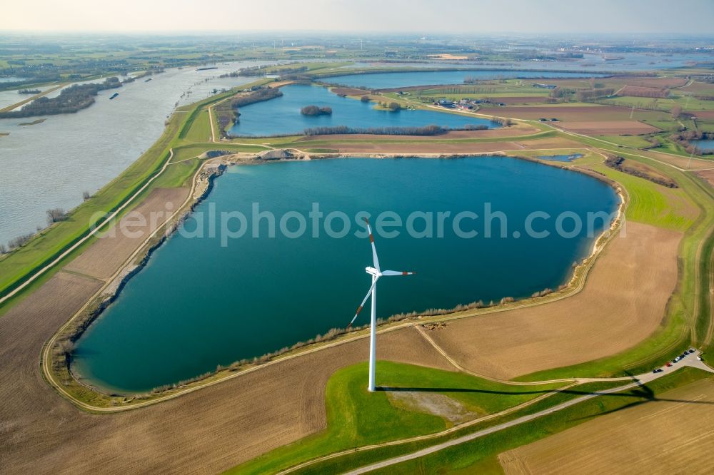 Aerial image Wesel - Shore areas of the ponds for fish farming Am Droegenkamp in Wesel in the state North Rhine-Westphalia