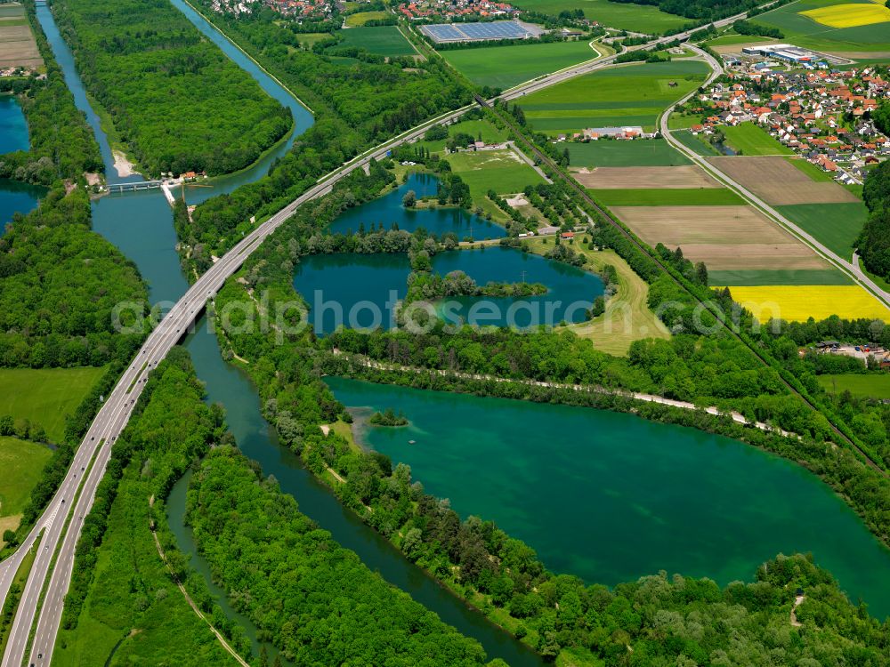 Altenstadt from the bird's eye view: Shore areas of the ponds for fish farming Filzinger See in Altenstadt in the state Bavaria, Germany