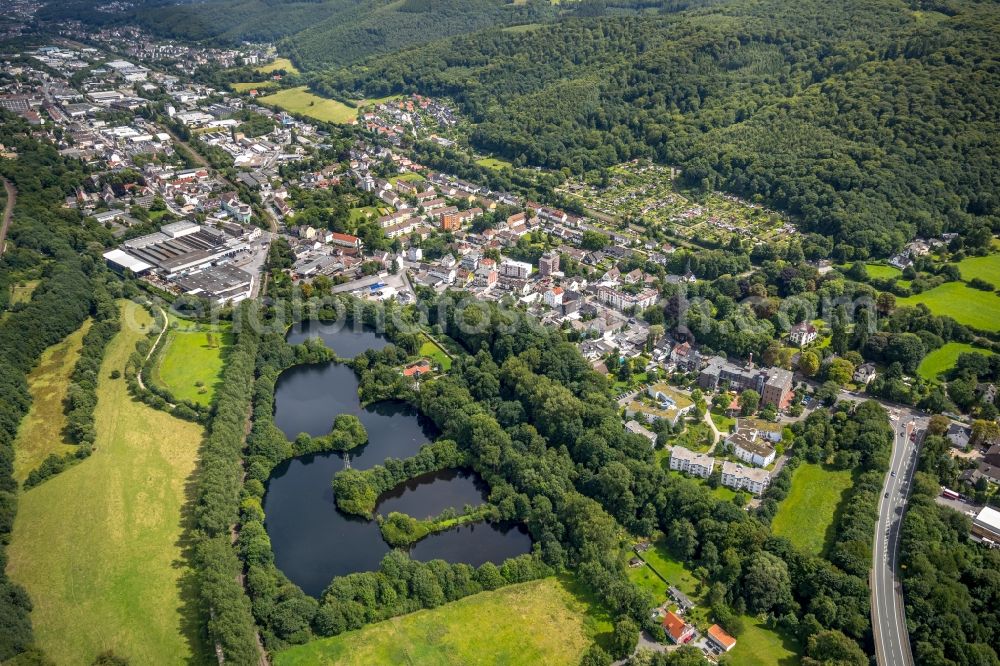 Gevelsberg from above - Shore areas of the ponds for fish farming on Honmerteich in the district Gevelsberg in Gevelsberg in the state North Rhine-Westphalia, Germany