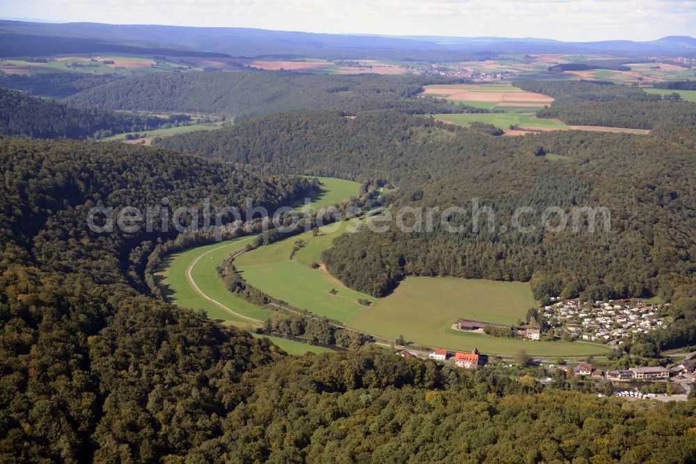 Aerial photograph Gräfendorf - Curved loop of the riparian zones on the course of the river Fraenkische Saale in Graefendorf in the state Bavaria