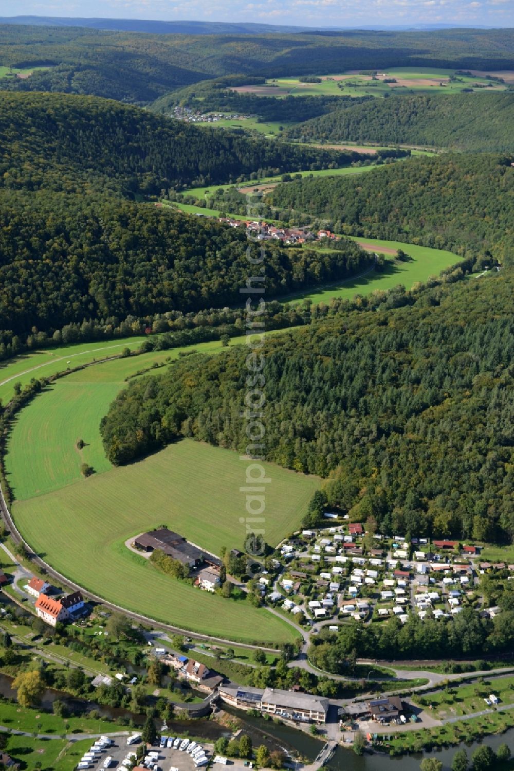 Aerial photograph Gräfendorf - Curved loop of the riparian zones on the course of the river Fraenkische Saale in Graefendorf in the state Bavaria