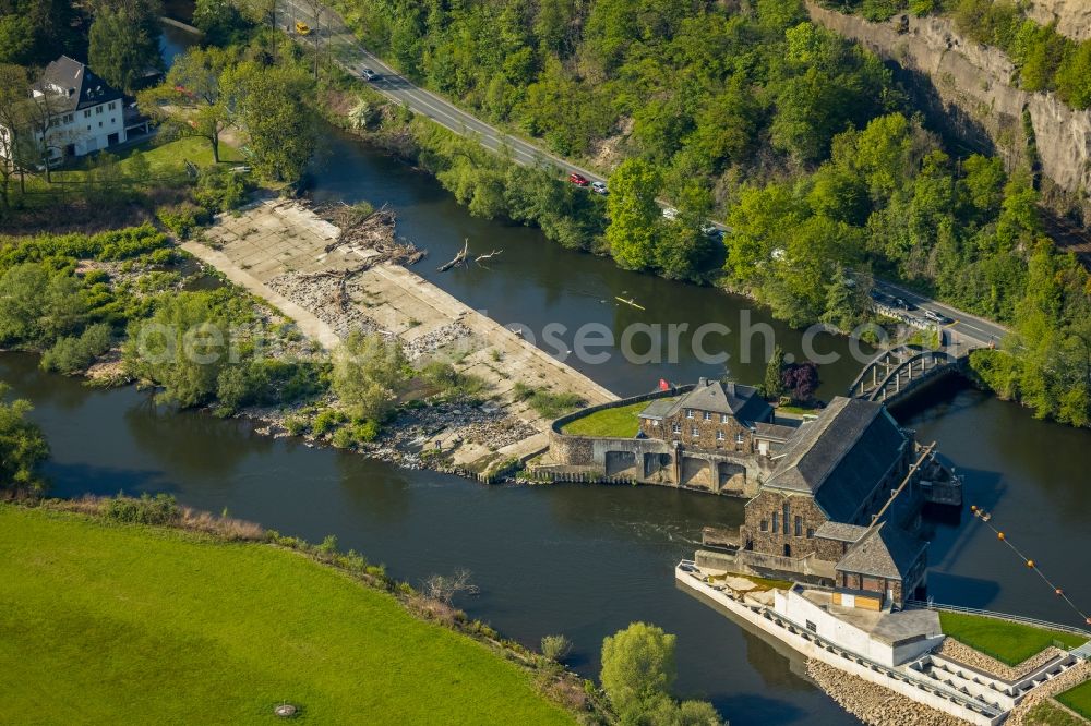 Aerial photograph Witten - Structure and dams of the waterworks and hydroelectric power plant Hohenstein on shore of ruhr river in the district Bommern in Witten in the state North Rhine-Westphalia, Germany