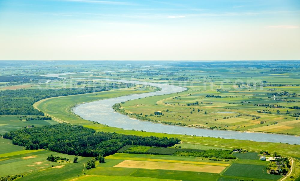 Matowy Male from above - Curved loop of the riparian zones on the course of the river Weichsel in Matowy Male in Pomorskie, Poland