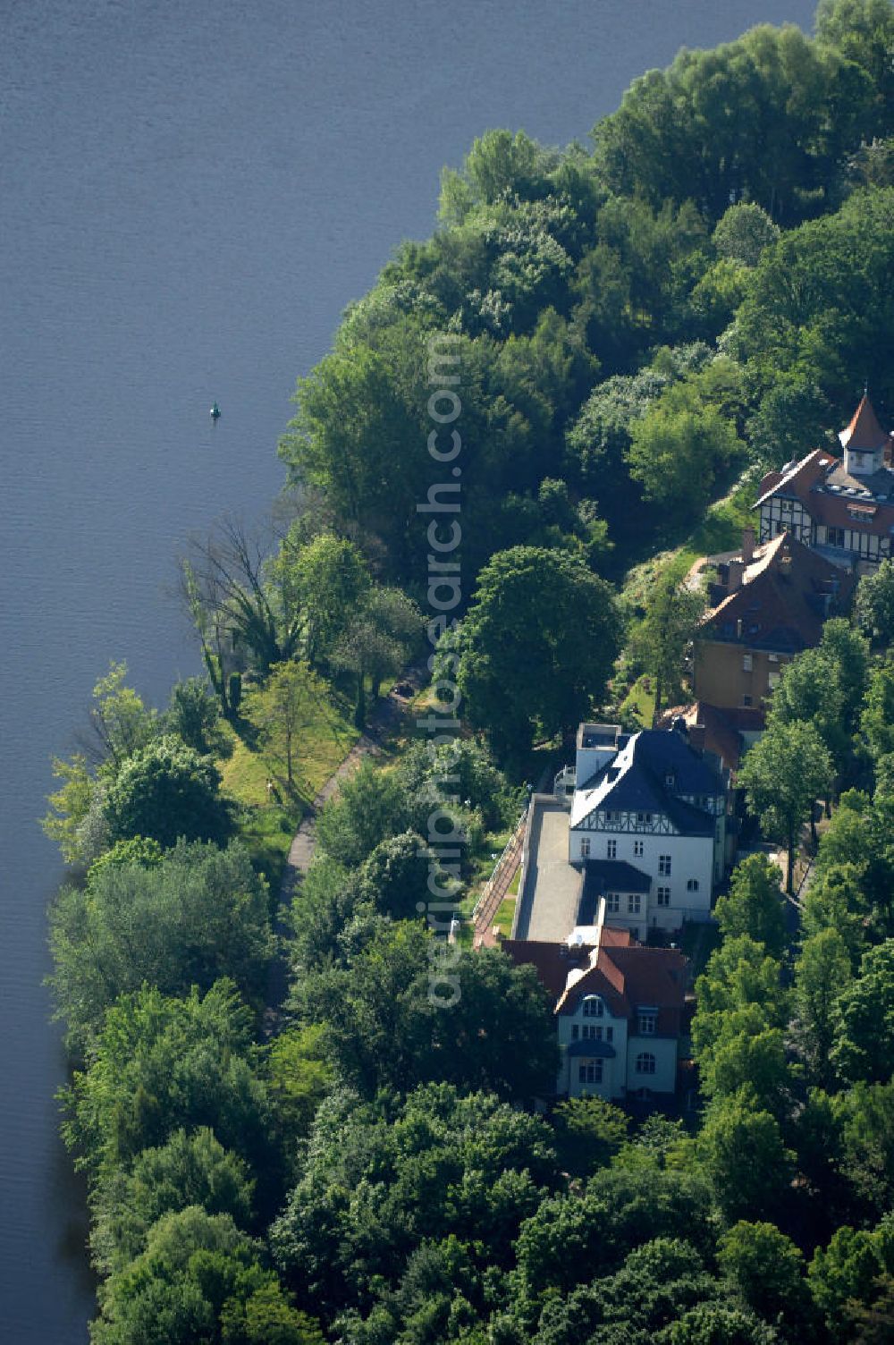 Potsdam Babelsberg from above - Uferweg an den Villen an der Karl-Marx-Straße am Griebnitzsee in Potsdam. The villas in the street Karl-Marx-Strasse at the lake Griebnitzsee in Potsdam.