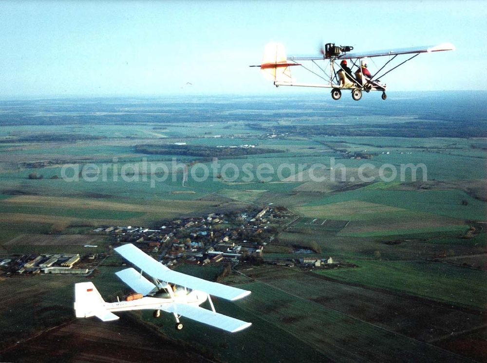 Aerial photograph Eggersdorf - Müncheberg - UL-Flugzeuge der UL-Flugschule Märkische Schweiz beim Flug über dem Flugplatz Eggersdorf bei Müncheberg.