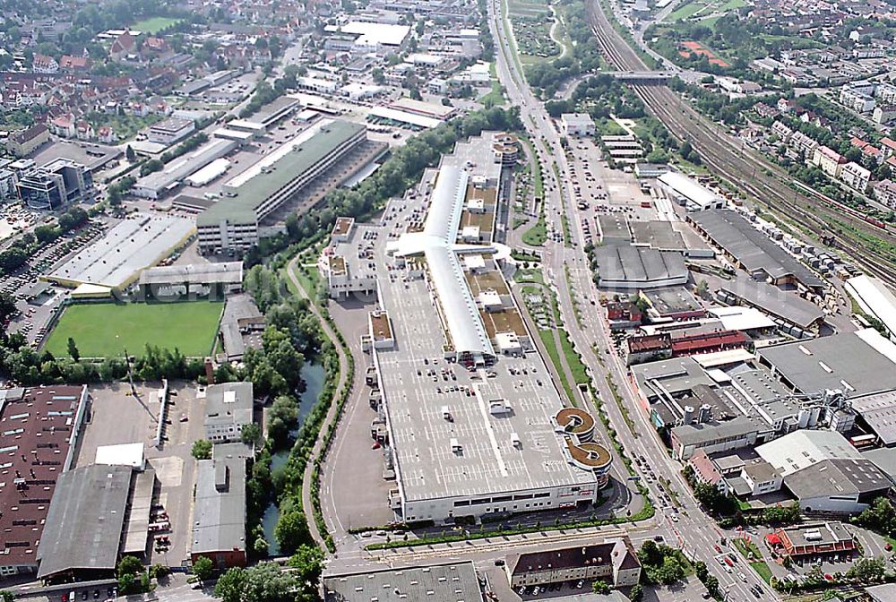 Aerial photograph Ulm / Baden Württemberg - Ulm / Baden Württemberg Blick auf das Einkaufscentrum ECE an der Bahnstrecke in Ulm an der Donau in Baden Würtemberg