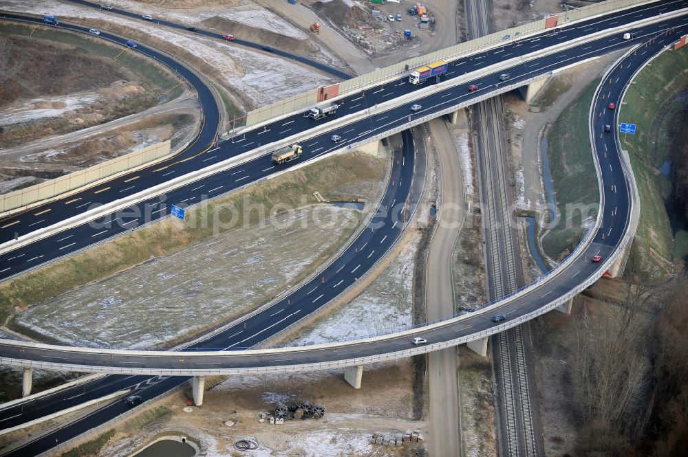 Braunschweig from above - Blick auf den Um- und Ausbau des Autobahndreiecks Braunschweig-Südwest an der Autobahn A29 / A 391. Der EUROVIA Baukonzern errichtet hier einige Brückenneubauten. Bauherr ist die Niedersächsische Landesbehörde für Straßenbau und Verkehr. View of the implementation and expansion of the motorway junction Braunschweig-southwest along the highway A29 / A 395th The construction company built EUROVIA here are some new bridges. Owner is the Lower Saxony state authorities for road construction and transport.