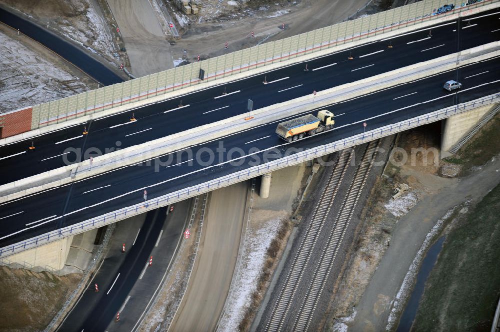 Braunschweig from the bird's eye view: Blick auf den Um- und Ausbau des Autobahndreiecks Braunschweig-Südwest an der Autobahn A29 / A 391. Der EUROVIA Baukonzern errichtet hier einige Brückenneubauten. Bauherr ist die Niedersächsische Landesbehörde für Straßenbau und Verkehr. View of the implementation and expansion of the motorway junction Braunschweig-southwest along the highway A29 / A 395th The construction company built EUROVIA here are some new bridges. Owner is the Lower Saxony state authorities for road construction and transport.