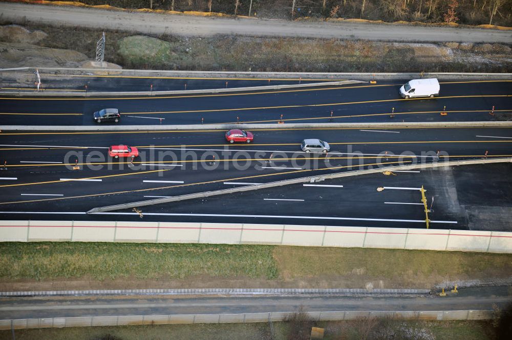 Braunschweig from above - Blick auf den Um- und Ausbau des Autobahndreiecks Braunschweig-Südwest an der Autobahn A29 / A 391. Der EUROVIA Baukonzern errichtet hier einige Brückenneubauten. Bauherr ist die Niedersächsische Landesbehörde für Straßenbau und Verkehr. View of the implementation and expansion of the motorway junction Braunschweig-southwest along the highway A29 / A 395th The construction company built EUROVIA here are some new bridges. Owner is the Lower Saxony state authorities for road construction and transport.