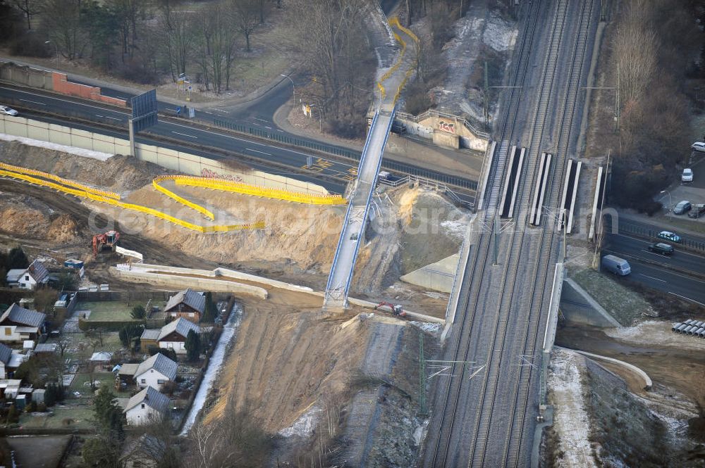 Braunschweig from above - Blick auf den Um- und Ausbau des Autobahndreiecks Braunschweig-Südwest an der Autobahn A29 / A 391. Der EUROVIA Baukonzern errichtet hier einige Brückenneubauten. Bauherr ist die Niedersächsische Landesbehörde für Straßenbau und Verkehr. View of the implementation and expansion of the motorway junction Braunschweig-southwest along the highway A29 / A 395th The construction company built EUROVIA here are some new bridges. Owner is the Lower Saxony state authorities for road construction and transport.