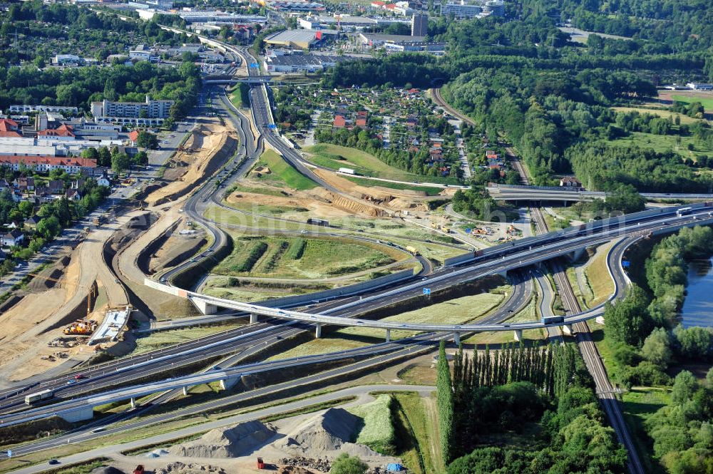 Braunschweig from the bird's eye view: Blick auf den Um- und Ausbau des Autobahndreiecks Braunschweig-Südwest an der Autobahn A29 / A 391 in Niedersachsen. Der EUROVIA Baukonzern errichtet hier einige Brückenneubauten. Bauherr ist die Niedersächsische Landesbehörde für Straßenbau und Verkehr. View of the implementation and expansion of the motorway junction Brunswick-southwest along the freeway A29 / A 395 in Lower Saxony. The construction company EUROVIA built here are some new bridges. Owner is the Lower Saxony state authorities for road construction and transport.