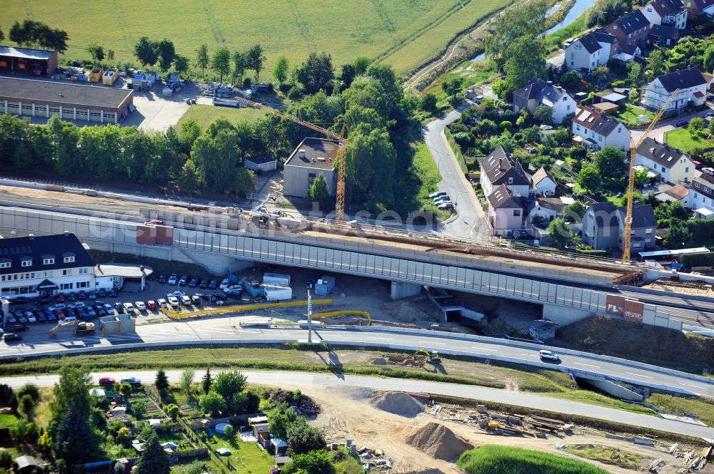 Braunschweig from the bird's eye view: Blick auf den Um- und Ausbau des Autobahndreiecks Braunschweig-Südwest an der Autobahn A29 / A 391 in Niedersachsen. Der EUROVIA Baukonzern errichtet hier einige Brückenneubauten. Bauherr ist die Niedersächsische Landesbehörde für Straßenbau und Verkehr. View of the implementation and expansion of the motorway junction Brunswick-southwest along the freeway A29 / A 395 in Lower Saxony. The construction company EUROVIA built here are some new bridges. Owner is the Lower Saxony state authorities for road construction and transport.