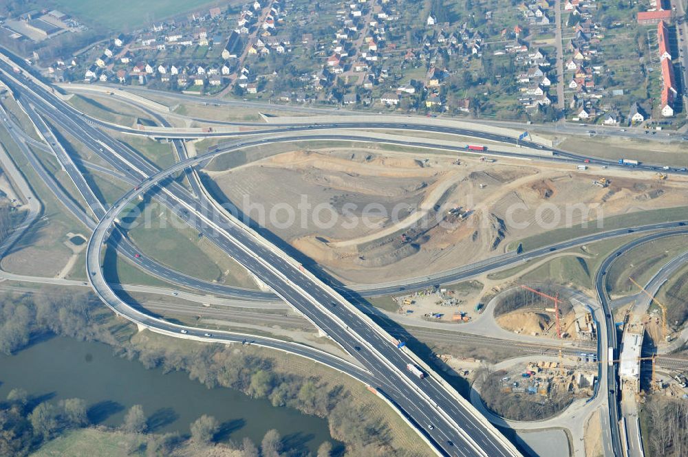 Aerial photograph Braunschweig - View of the implementation and expansion of the motorway junction Brunswick-southwest along the freeway A29 / A 395 in Lower Saxony. The construction company EUROVIA built here are some new bridges. Owner is the Lower Saxony state authorities for road construction and transport