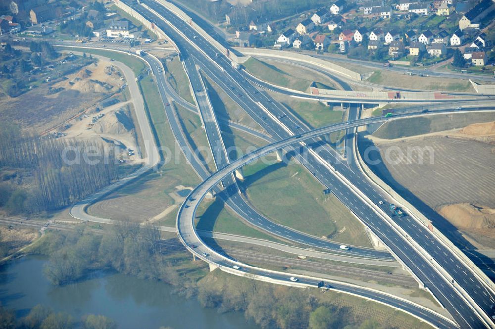 Braunschweig from the bird's eye view: View of the implementation and expansion of the motorway junction Brunswick-southwest along the freeway A29 / A 395 in Lower Saxony. The construction company EUROVIA built here are some new bridges. Owner is the Lower Saxony state authorities for road construction and transport