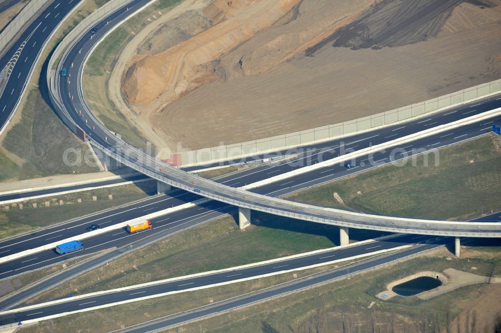 Braunschweig from above - View of the implementation and expansion of the motorway junction Brunswick-southwest along the freeway A29 / A 395 in Lower Saxony. The construction company EUROVIA built here are some new bridges. Owner is the Lower Saxony state authorities for road construction and transport