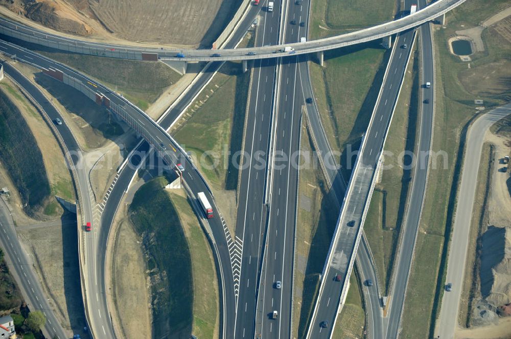 Aerial photograph Braunschweig - View of the implementation and expansion of the motorway junction Brunswick-southwest along the freeway A29 / A 395 in Lower Saxony. The construction company EUROVIA built here are some new bridges. Owner is the Lower Saxony state authorities for road construction and transport