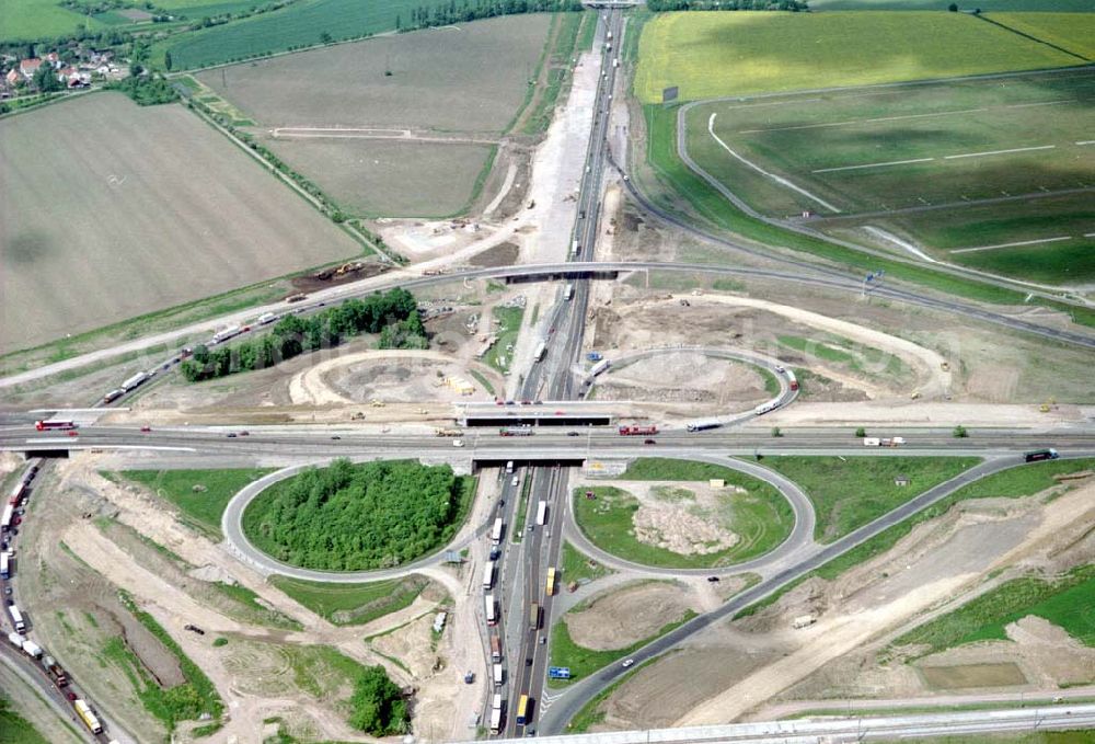 Aerial photograph Schkeuditz bei Leipzig - Um- und Erweiterungsbaustellen am Schkeuditzer Kreuz am Flughafen Leipzig - Halle.