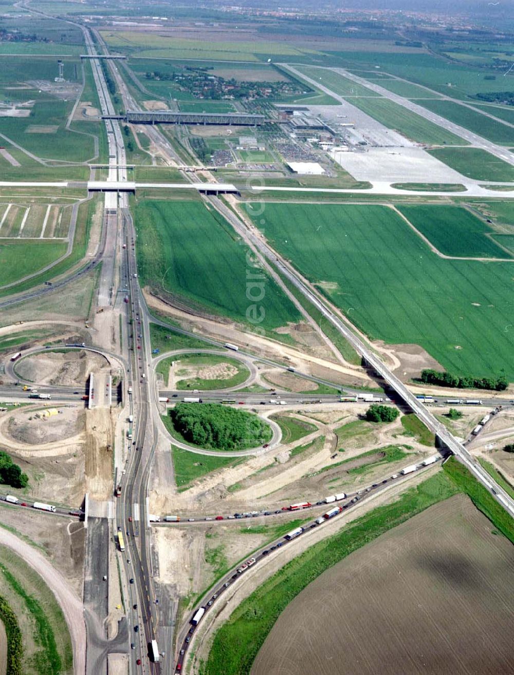 Aerial image Schkeuditz bei Leipzig - Um- und Erweiterungsbaustellen am Schkeuditzer Kreuz am Flughafen Leipzig - Halle.