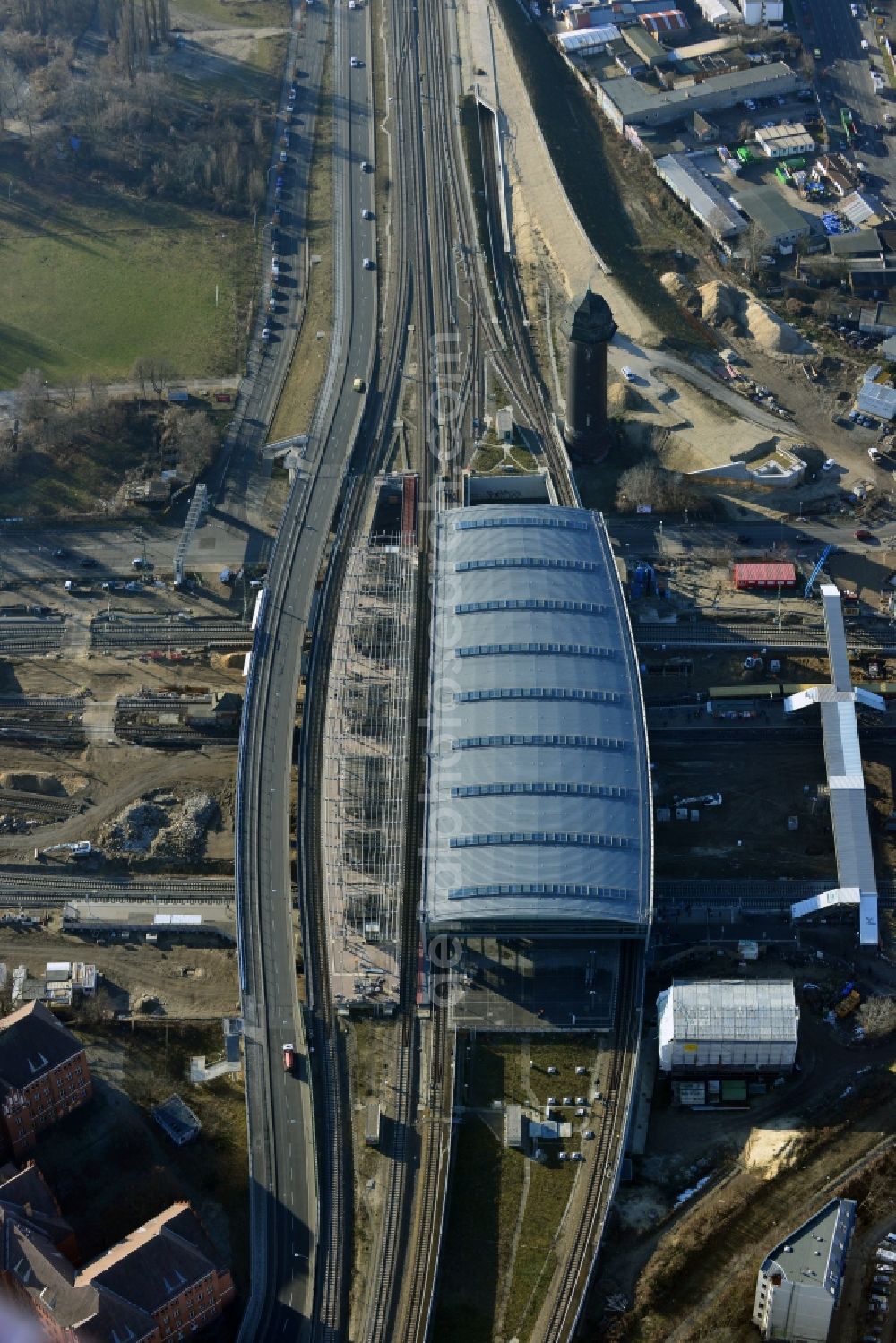 Berlin from the bird's eye view: Construction site of the alteration and new build Berlin S-Bahn station Ostkreuz