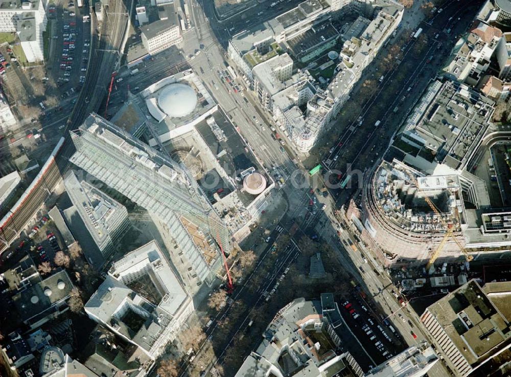 Aerial photograph Berlin - Charlottenburg - Um- und Neubau des Kranzlerecks sowie Neubau auf dem Gelände des abgerissenen Panoptikums am Kurfürstendamm in Berlin - Charlottenburg.