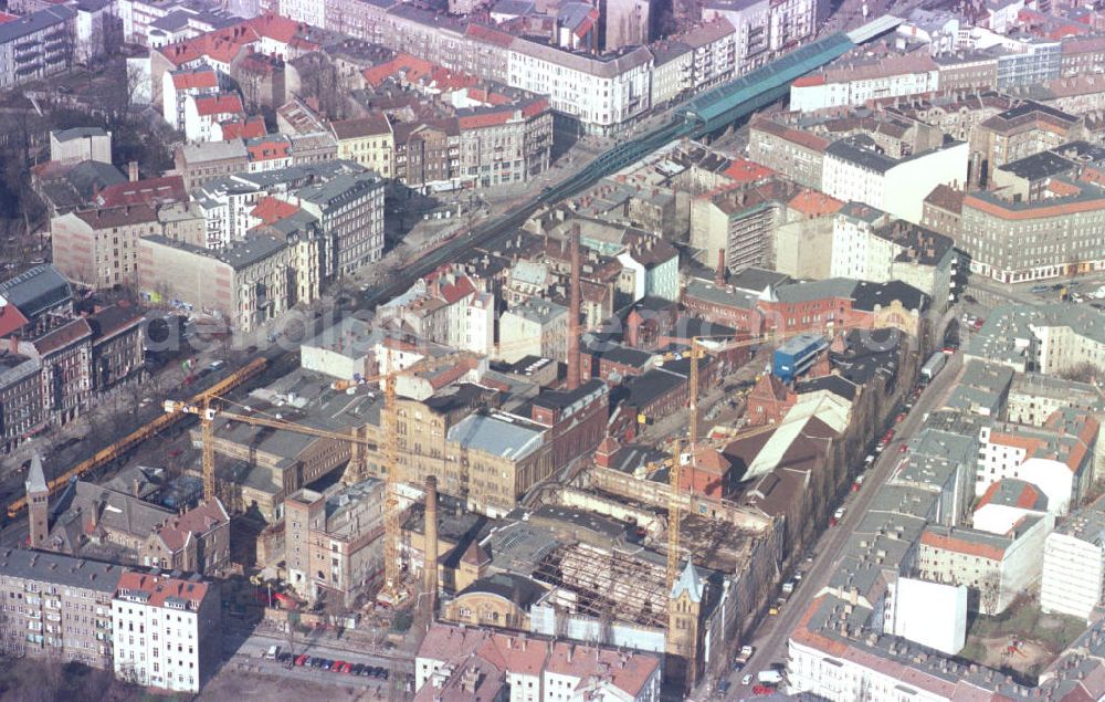 Aerial image Berlin - Prenzlauer Berg - Umbau der alten Schultheißbrauerei an der Schönhauser Allee in Berlin.