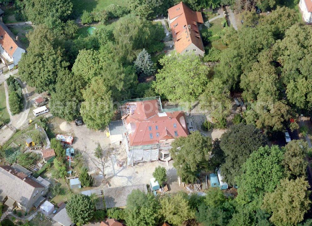 Potsdam - Babelsberg from above - Umbau einer alten Stadtvilla in der Karl-Marx-Straße 62 durch die SMN Continental Plan & Bau GmbH in Potsdam-Babelsberg.