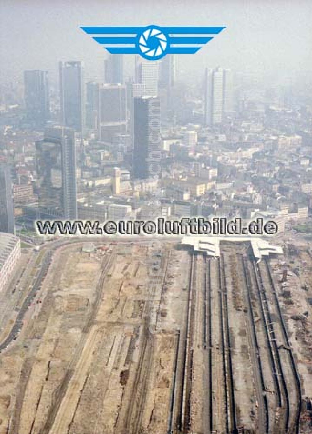 Aerial photograph Frankfurt am Main - Umbau des Bahngeländes an der City West in Frankfurt / Main.