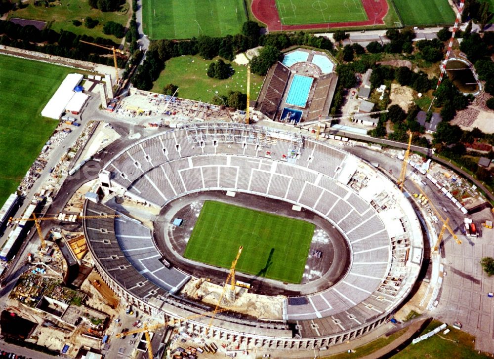 Aerial photograph Berlin - Extension and conversion site on the sports ground of the stadium Olympiastadion on Maifeld in the district Westend in Berlin, Germany