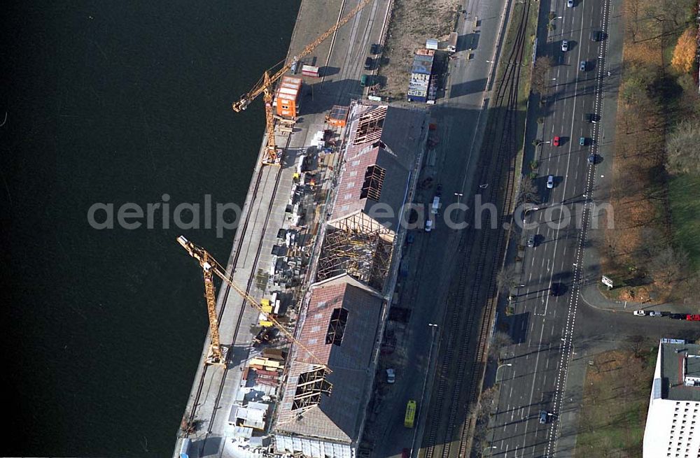 Berlin Mitte from above - 11.11.2003 Umbau am Berline Ostbahnhof / Osthafen Umbau durch TRAPP, Investor BEHALA