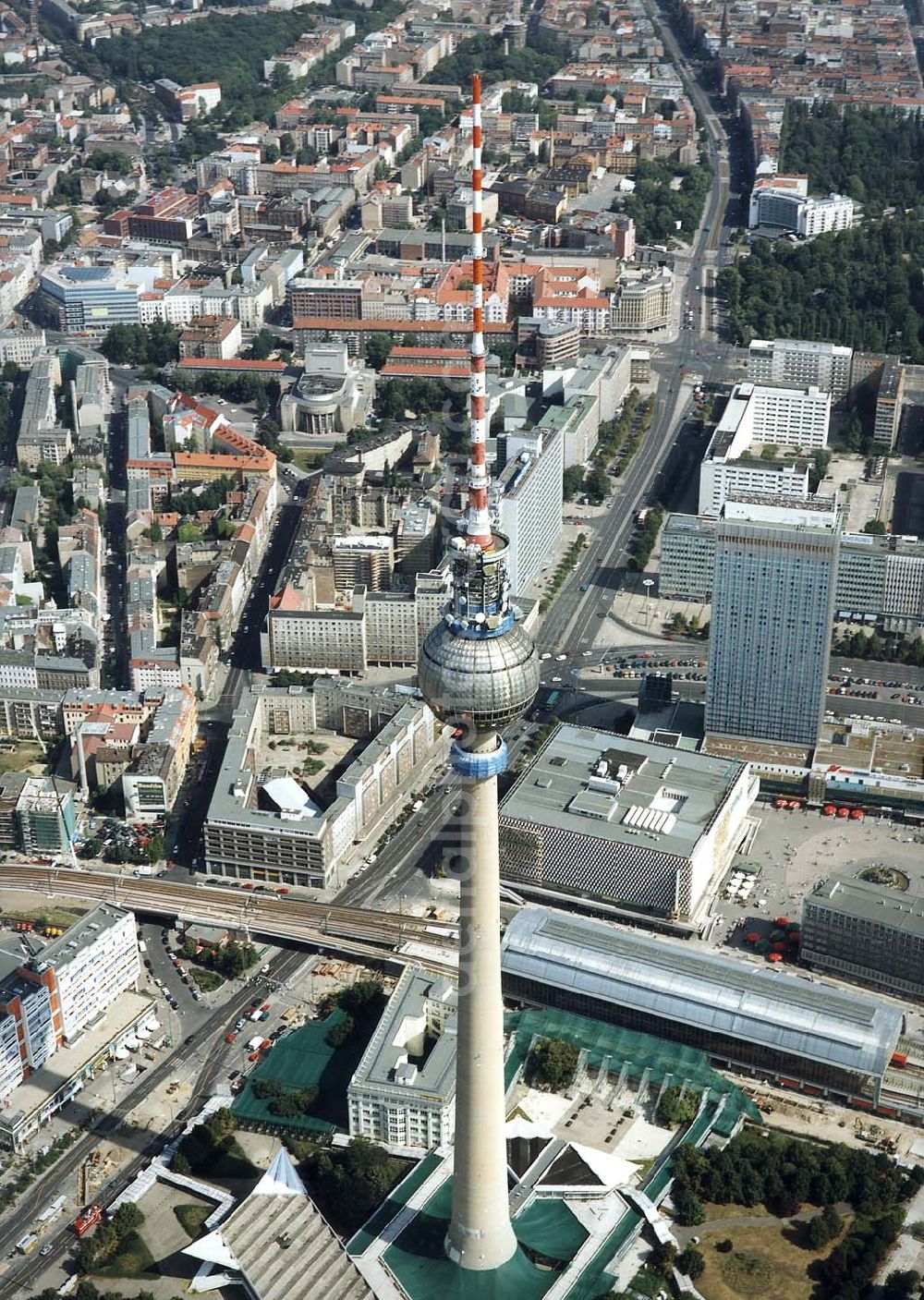 Aerial image Berlin - Umbau des Berliner Fernsehturmes am Alexanderplatz.