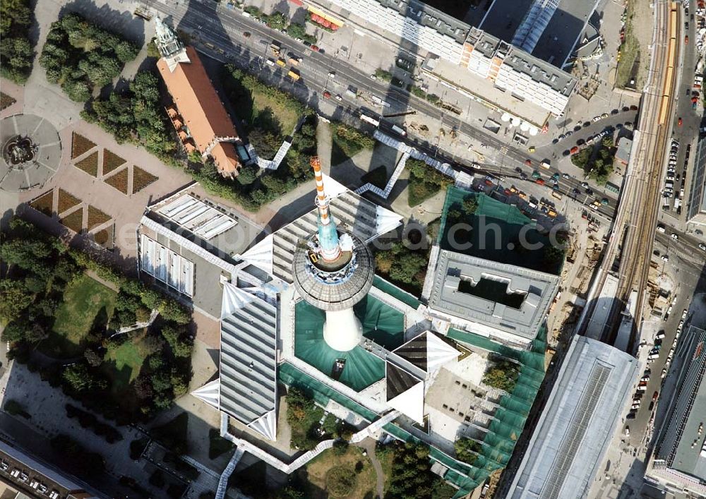 Berlin from the bird's eye view: Umbau des Berliner Fernsehturmes am Alexanderplatz.