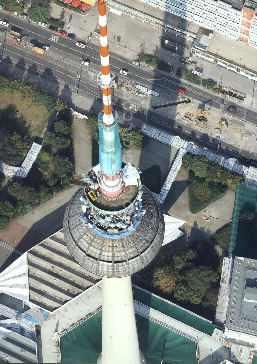 Aerial image Berlin - Umbau des Berliner Fernsehturmes am Alexanderplatz.