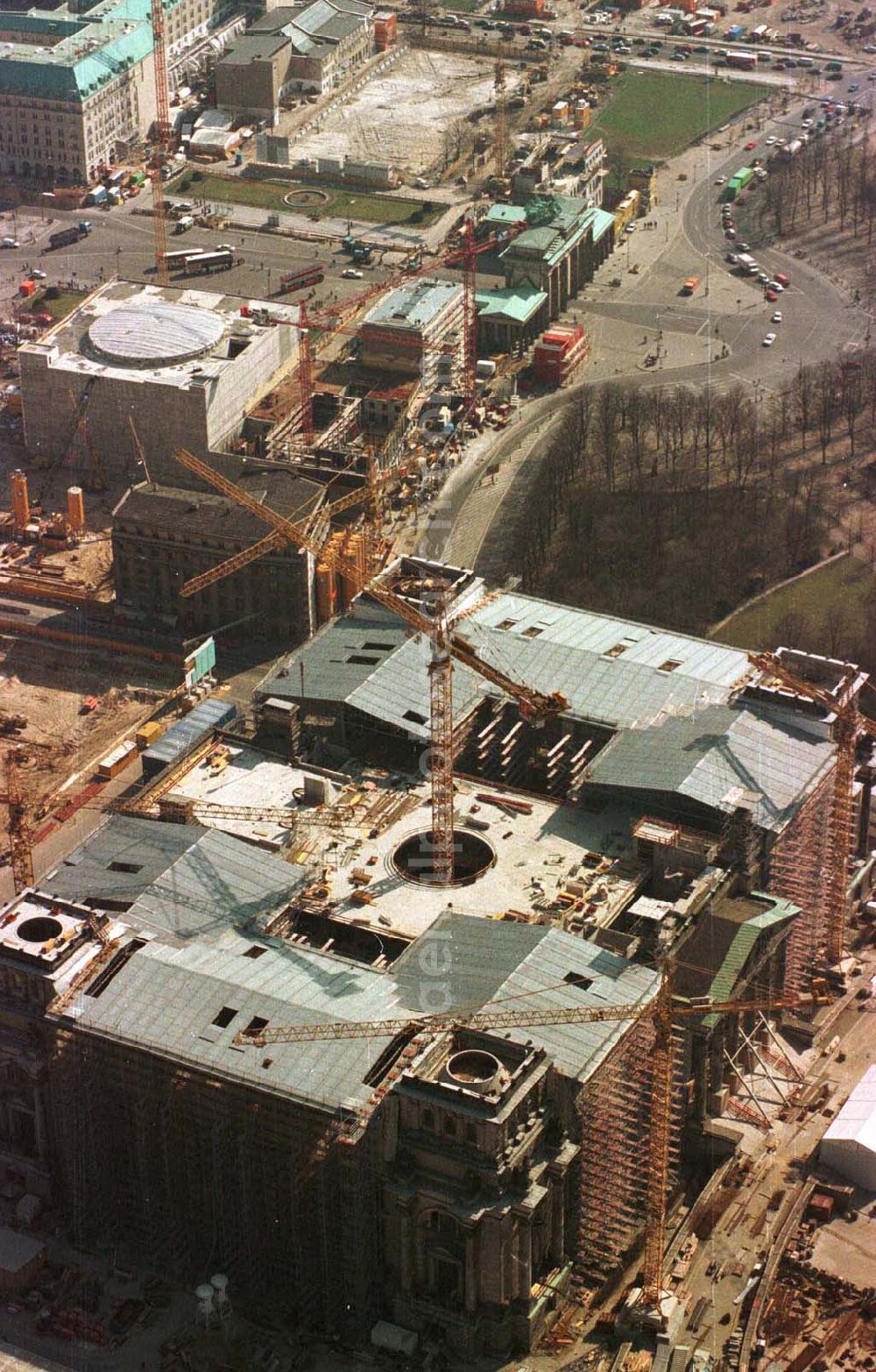 Aerial image Berlin - Umbau des Berliner Reichstages