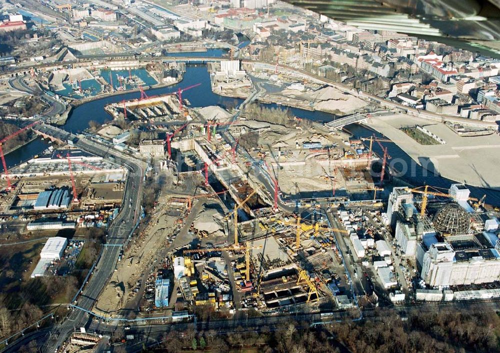 Aerial image Berlin-Tiergarten - Umbau des Berliner Reichstages und des Spreebogens zum Regierungsviertel.