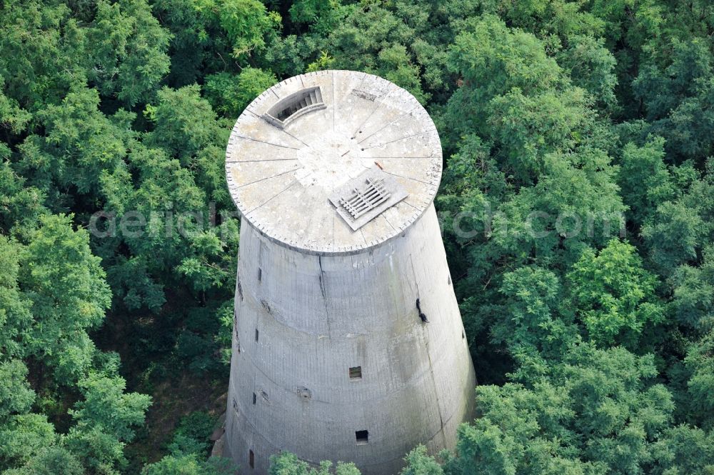 Weesow from the bird's eye view: Reconstruction of the concrete tower of the formally militarily used property Radarturm Weesow in Weesow in the state of Brandenburg, Germany