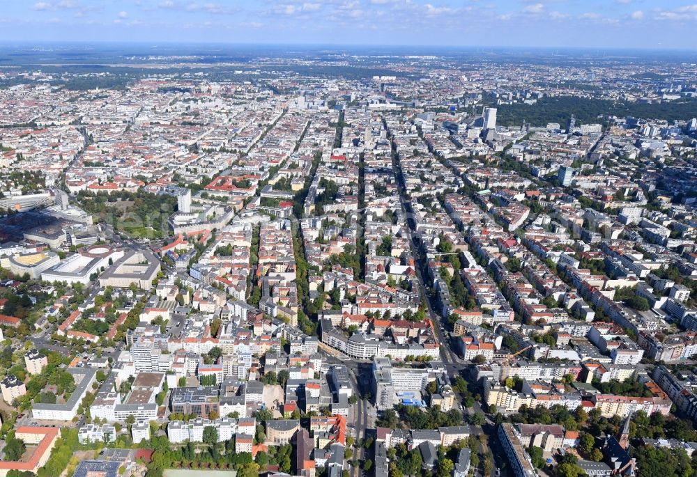 Aerial photograph Berlin - Construction site for reconstruction and modernization and renovation of an office and commercial building on Blissestrasse in the district Wilmersdorf in Berlin, Germany