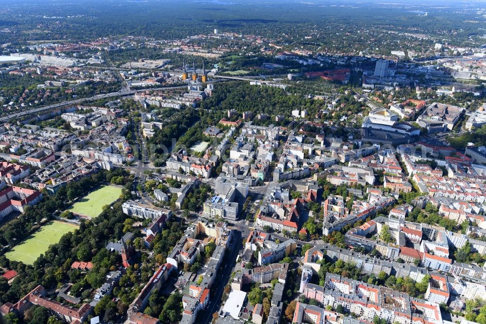 Berlin from above - Construction site for reconstruction and modernization and renovation of an office and commercial building on Blissestrasse in the district Wilmersdorf in Berlin, Germany