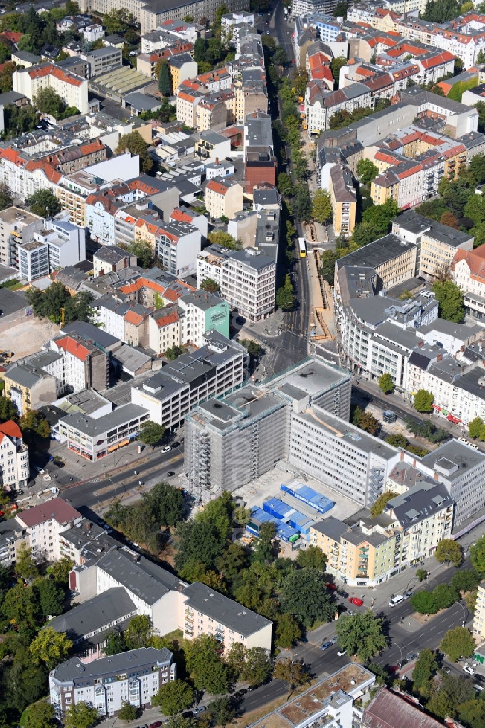 Berlin from above - Construction site for reconstruction and modernization and renovation of an office and commercial building on Blissestrasse in the district Wilmersdorf in Berlin, Germany