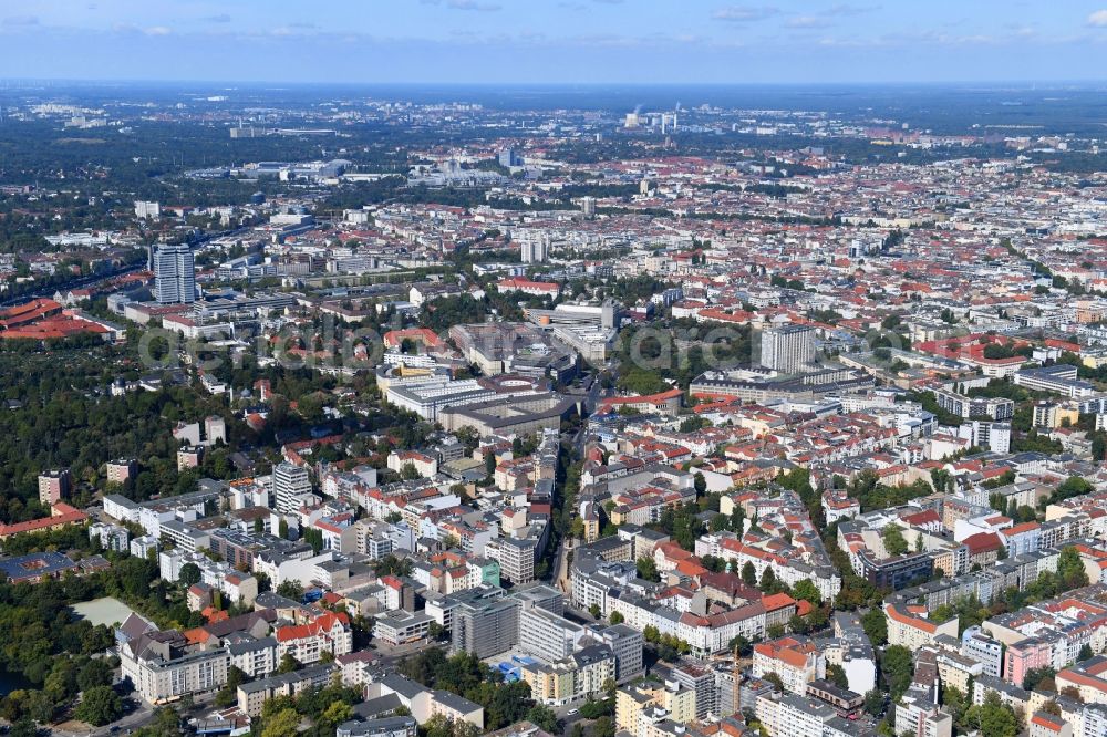 Berlin from the bird's eye view: Construction site for reconstruction and modernization and renovation of an office and commercial building on Blissestrasse in the district Wilmersdorf in Berlin, Germany