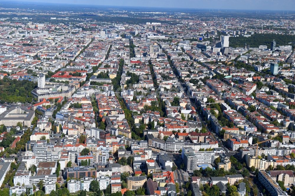 Berlin from above - Construction site for reconstruction and modernization and renovation of an office and commercial building on Blissestrasse in the district Wilmersdorf in Berlin, Germany