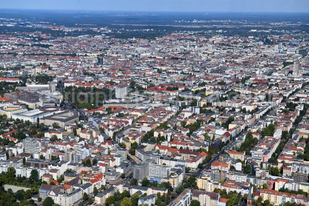 Aerial photograph Berlin - Construction site for reconstruction and modernization and renovation of an office and commercial building on Blissestrasse in the district Wilmersdorf in Berlin, Germany