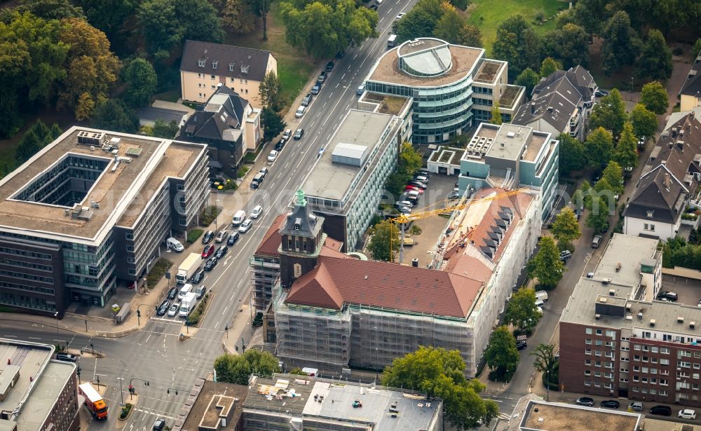 Essen from above - Construction site for reconstruction and modernization and renovation of an office and commercial building of EMSCHERGENOSSENSCHAFT and LIPPEVERBAND on Kronprinzenstrasse in Essen in the state North Rhine-Westphalia, Germany