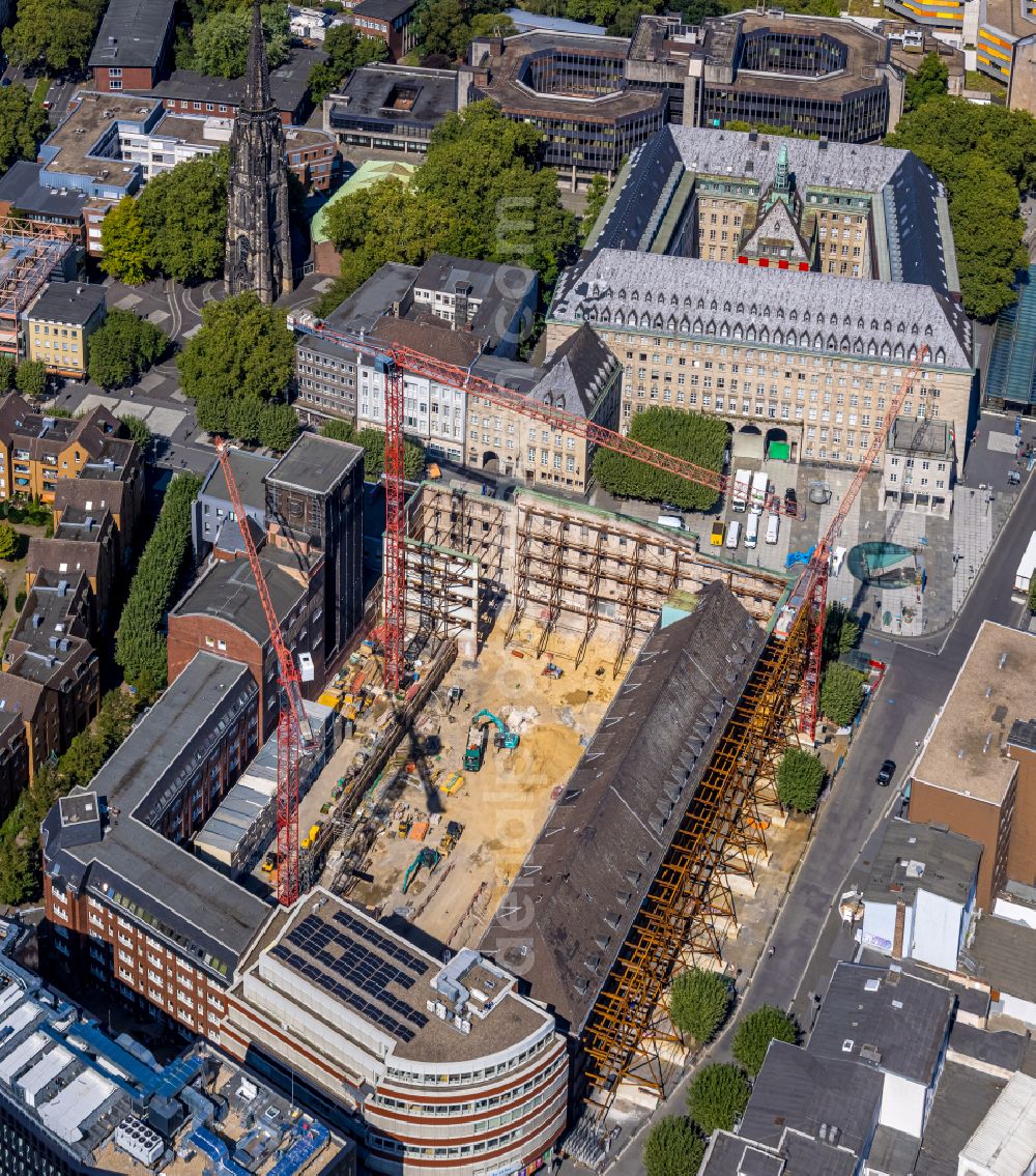 Bochum from above - Construction site for reconstruction and modernization and renovation of an office and commercial building Haus of Wissens (HdW) on place Willy-Brandt-Platz in Bochum at Ruhrgebiet in the state North Rhine-Westphalia, Germany