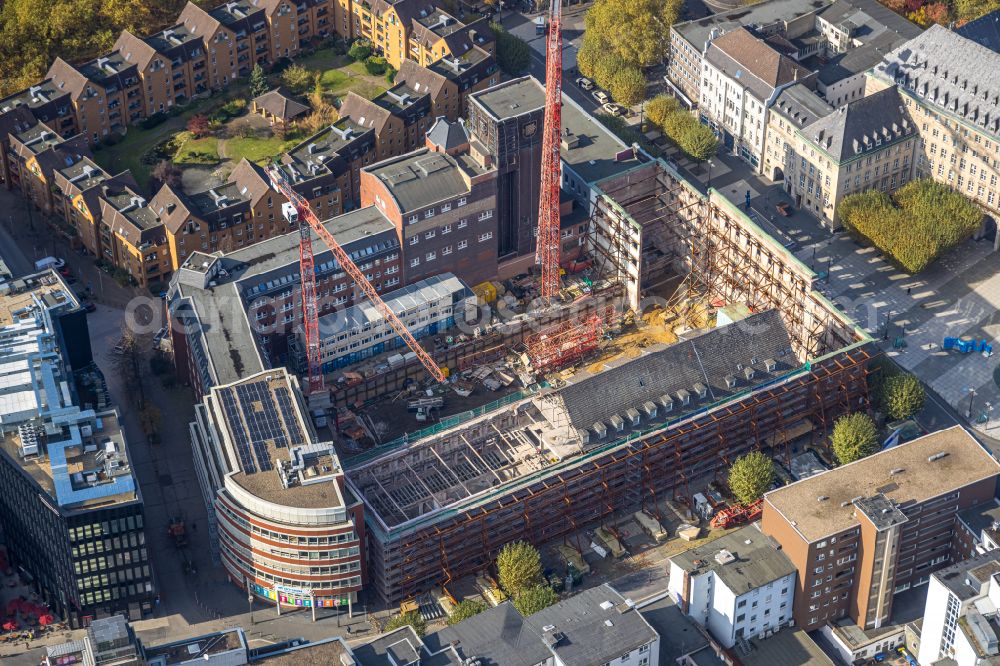 Bochum from above - Construction site for reconstruction and modernization and renovation of an office and commercial building Haus of Wissens (HdW) on place Willy-Brandt-Platz in Bochum at Ruhrgebiet in the state North Rhine-Westphalia, Germany