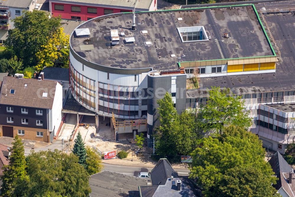 Aerial photograph Gevelsberg - Construction site for reconstruction and modernization and renovation of an office and commercial building Kaufland-center on Vendomer Platz in the district Heck in Gevelsberg in the state North Rhine-Westphalia, Germany